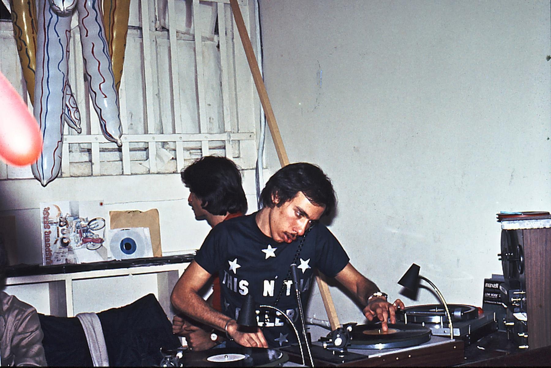 洋楽 Nicky Siano THE GALLERY 1973-77 Nicky Siano on the Gallery and the Dark Days of Disco | Red Bull